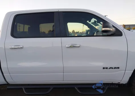 2019 Ram 1500 Big Horn/Lone Star 4X4 5'7 Box из США, поврежденный, VIN 1C6SRFFT3KN842203
